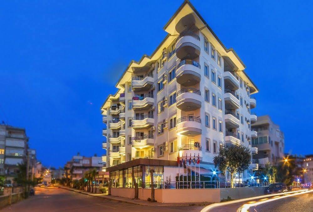 Parador Suite Hotel Alanya Esterno foto